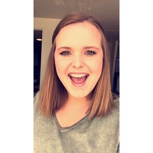 Meet your Posher, Veronica